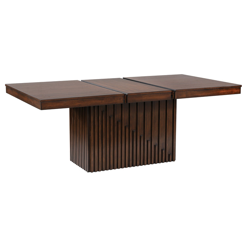 Briarwood Dining Table