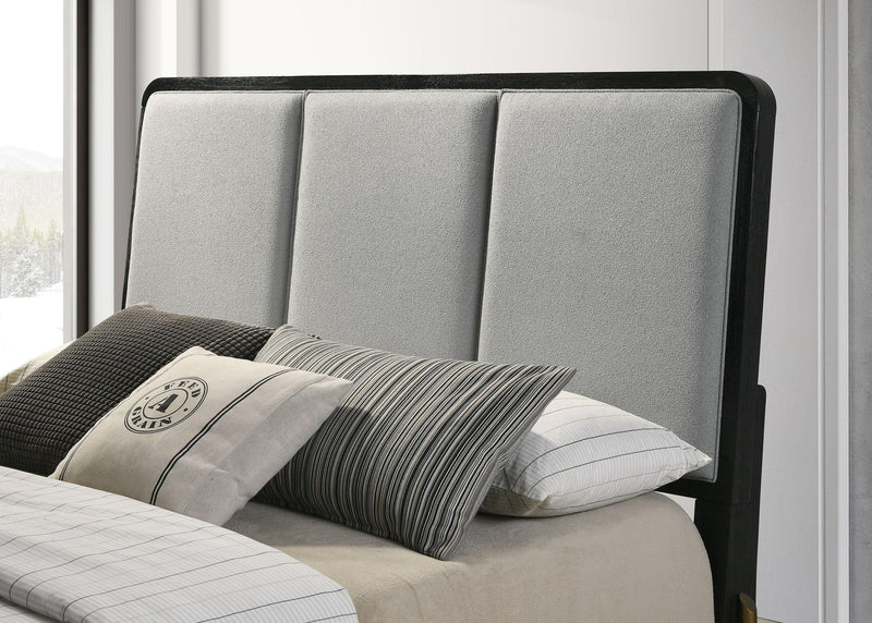 Arini Bed