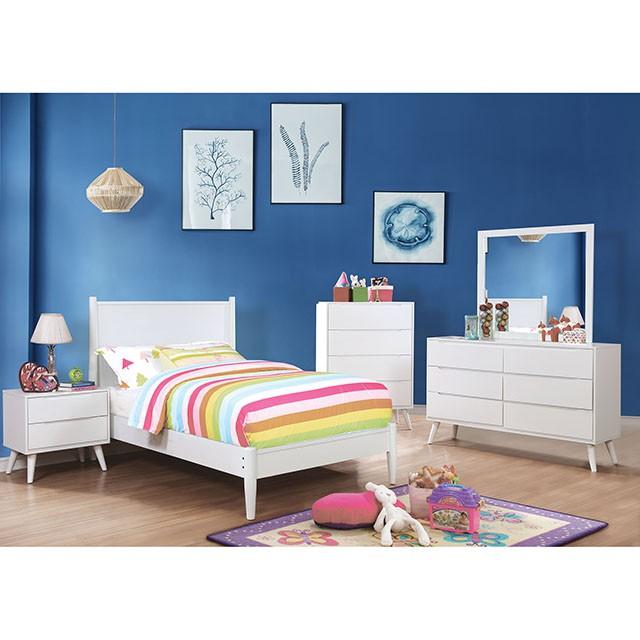 LENNART II White E.King Bed